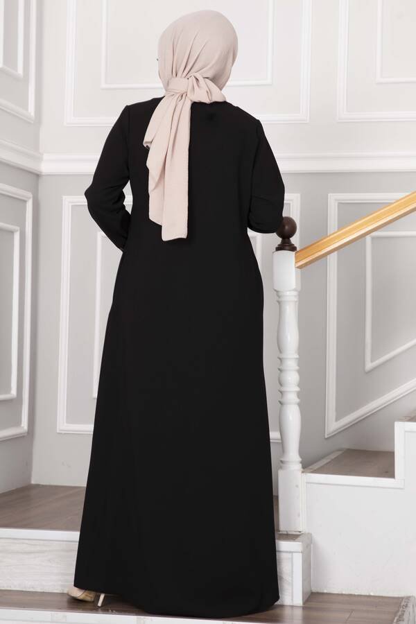 Svart abaya med blonder og blomsterdetaljer - Shams.no