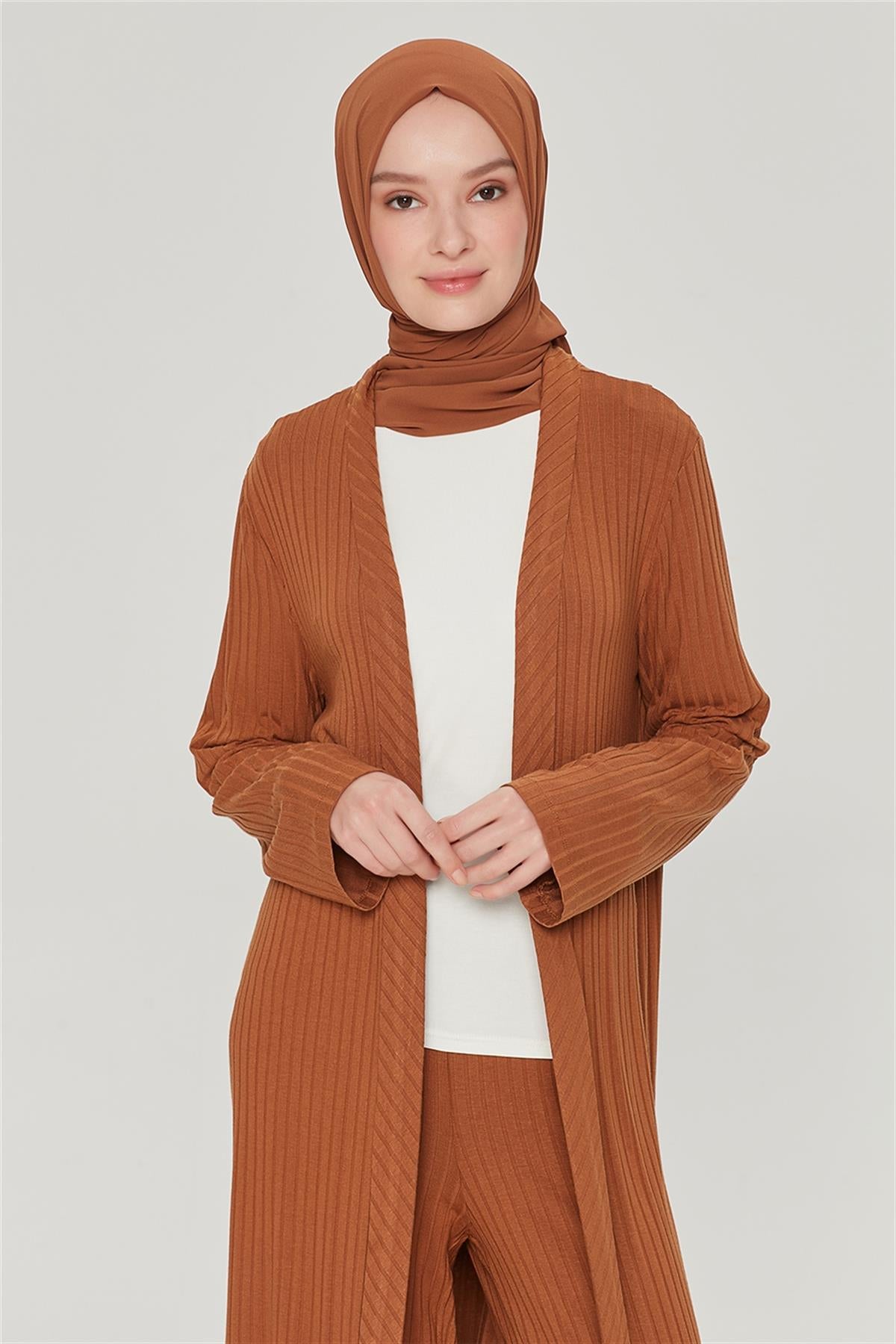 Armine cardigan (brun)